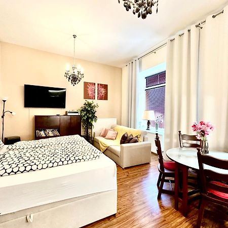 Home Away Main Square Apartment Poprad Exterior photo